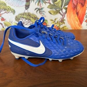 Kids soccer cleats size 1 youth